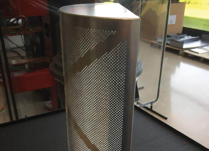 激光焊接技术随着钣金加工行业需求而高速发展-钣金加工珠海机箱机柜设备外壳激光切割彩神网页 激光焊接技术随着钣金加工行业需求而高速发展-钣金加工珠海机箱机柜设备外壳激光切割彩神网页