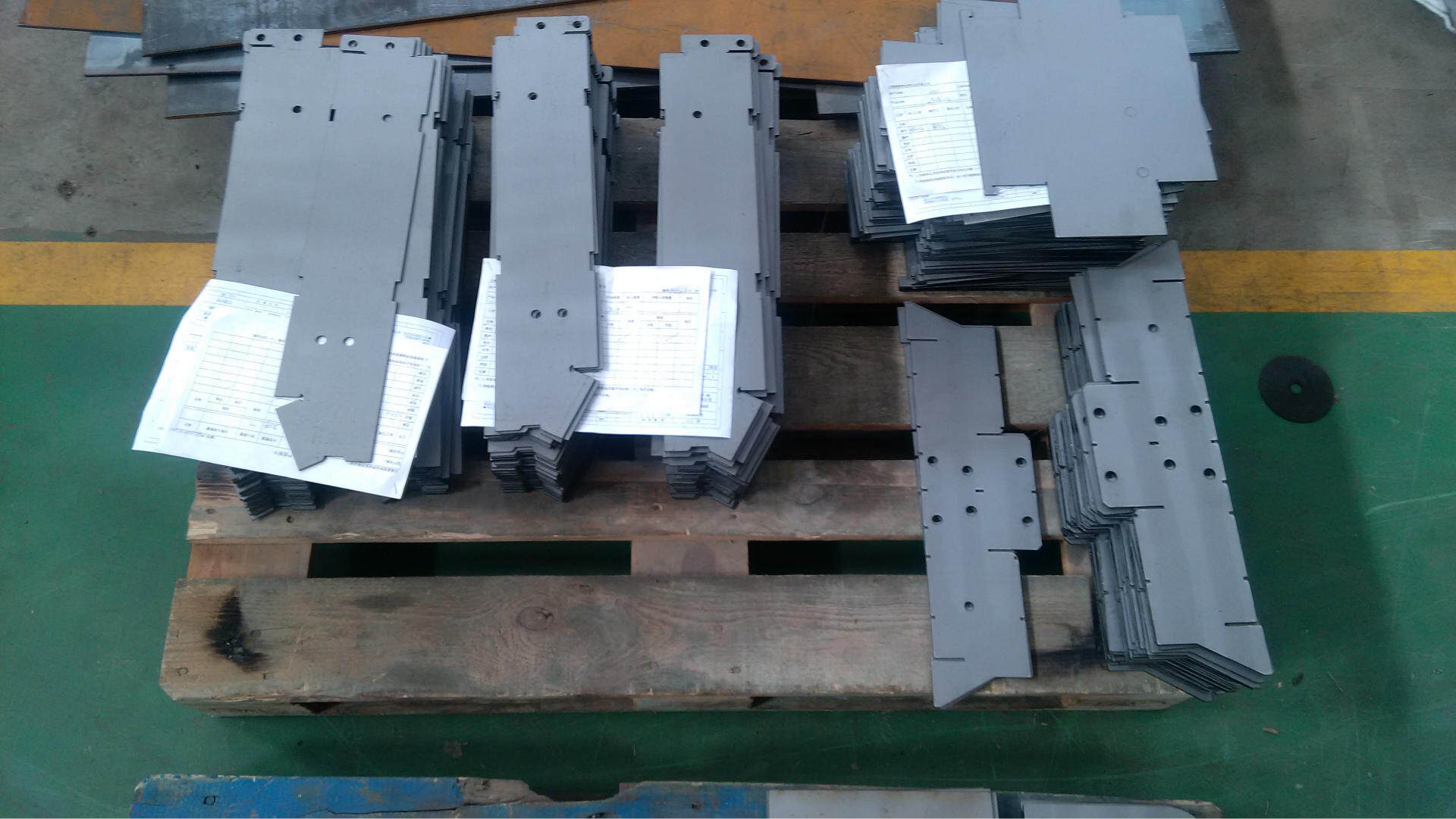 钣金加工中判断钣金激光加工的质量-钣金加工珠海机箱机柜设备外壳激光切割彩神网页 钣金加工中判断钣金激光加工的质量-钣金加工珠海机箱机柜设备外壳激光切割彩神网页