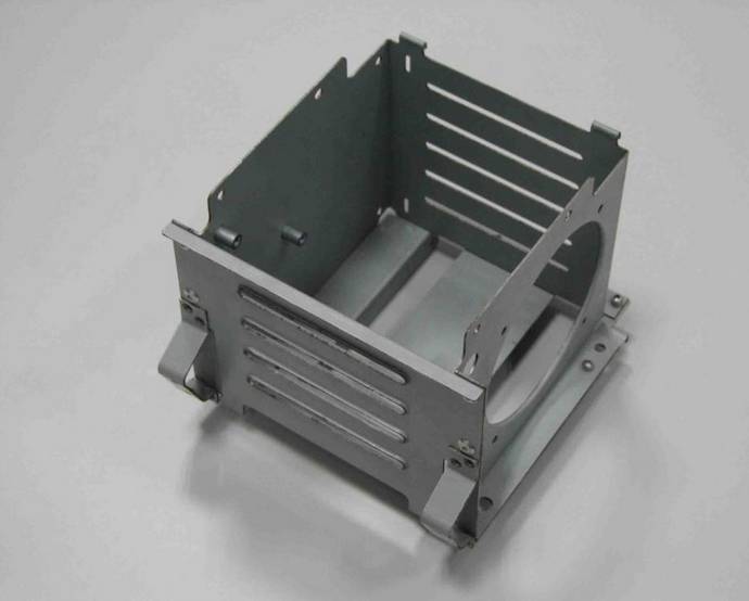 数控钣金加工压伤和划伤应该怎么处理?